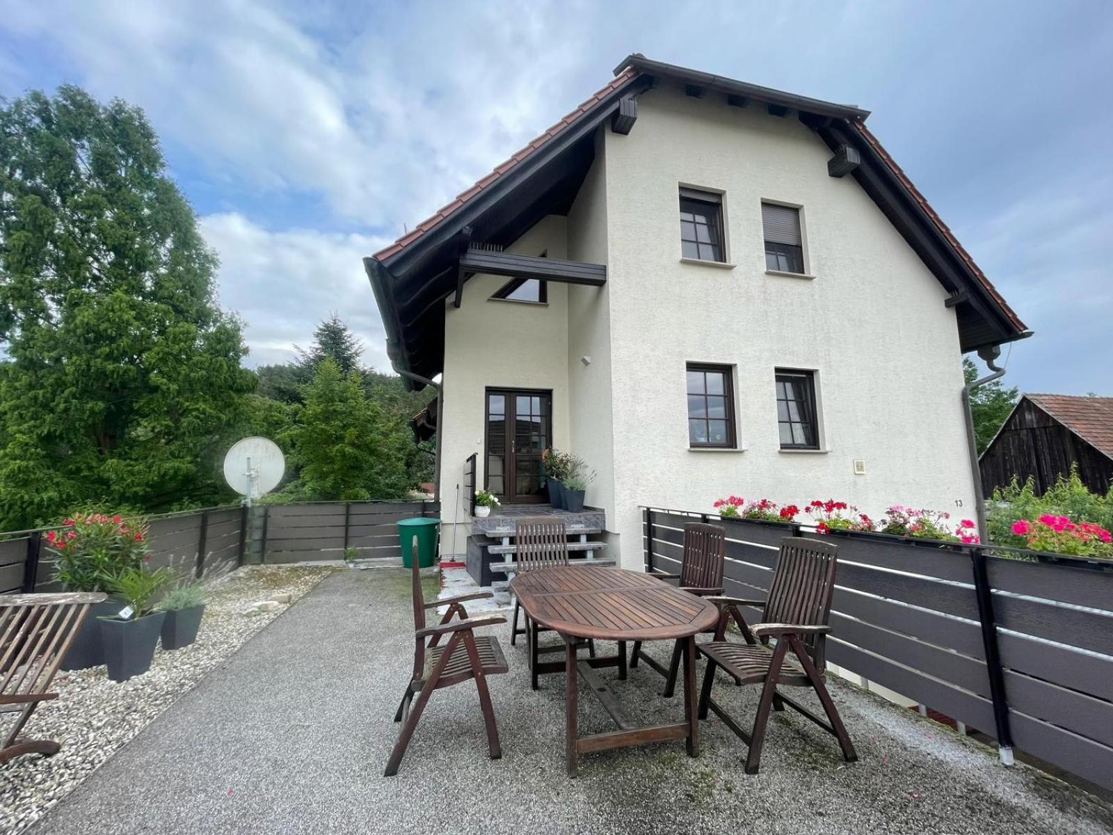 Apartamento 2-Raum App Mit Terrasse Jena Zoellnitz Exterior foto